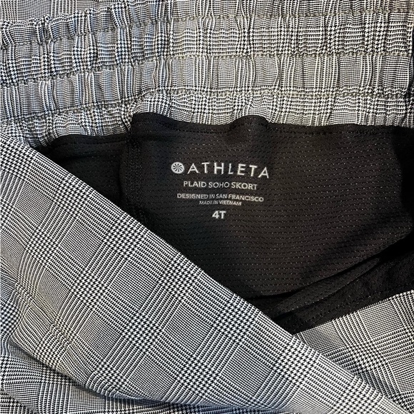 Athleta grey and black plaid skort - Picture 4 of 4